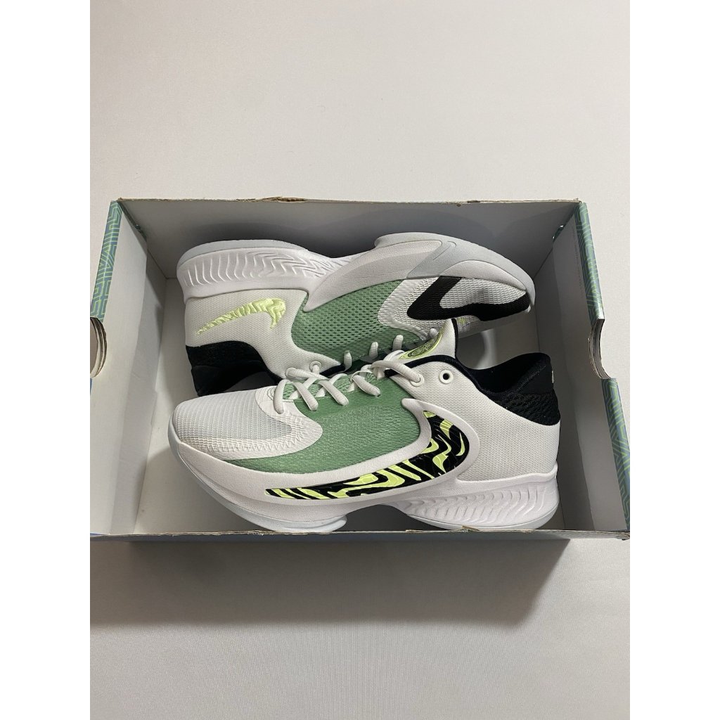 New Youth Size 7y White Nike Freak 4 (Gs) Basketball Shoes Dq0553 100
